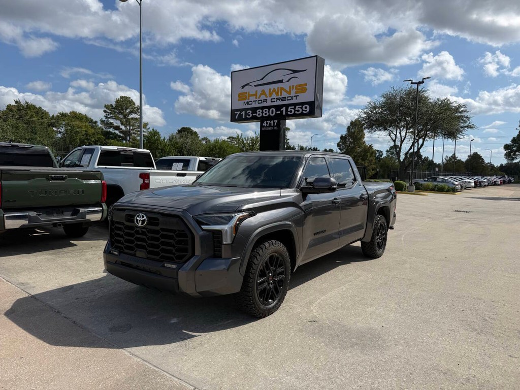 Toyota Tundra 4WD Vehicle Full-screen Gallery Image 03