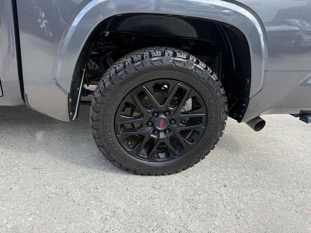 Toyota Tundra 4WD Vehicle Full-screen Gallery Image 34