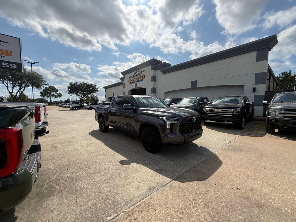 Toyota Tundra 4WD Vehicle Full-screen Gallery Image 41