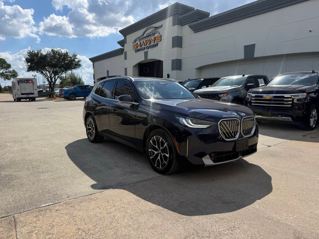 BMW X3 Vehicle Full-screen Gallery Image 38