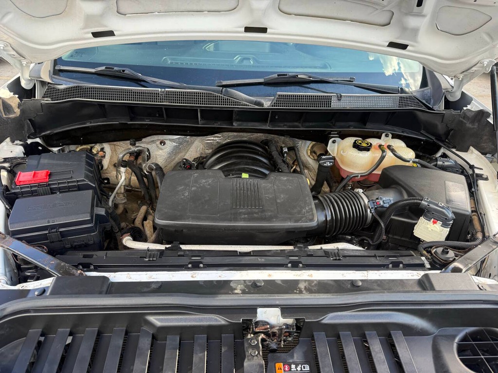 Chevrolet Silverado 1500 Vehicle Full-screen Gallery Image 35