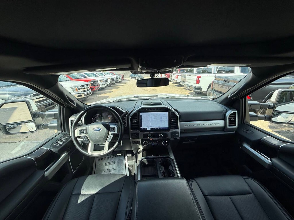 Ford Super Duty F-250 SRW Vehicle Full-screen Gallery Image 18