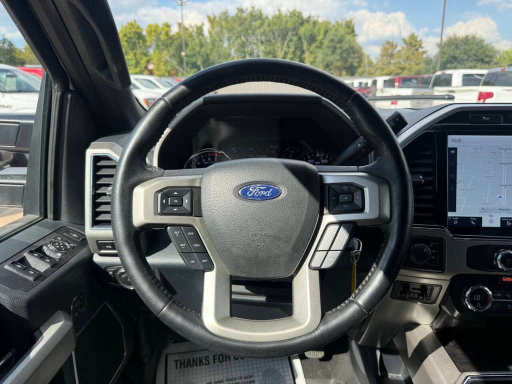 Ford Super Duty F-250 SRW Vehicle Full-screen Gallery Image 22