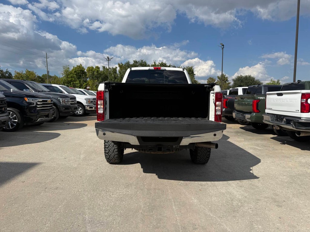 Ford Super Duty F-250 SRW Vehicle Full-screen Gallery Image 41