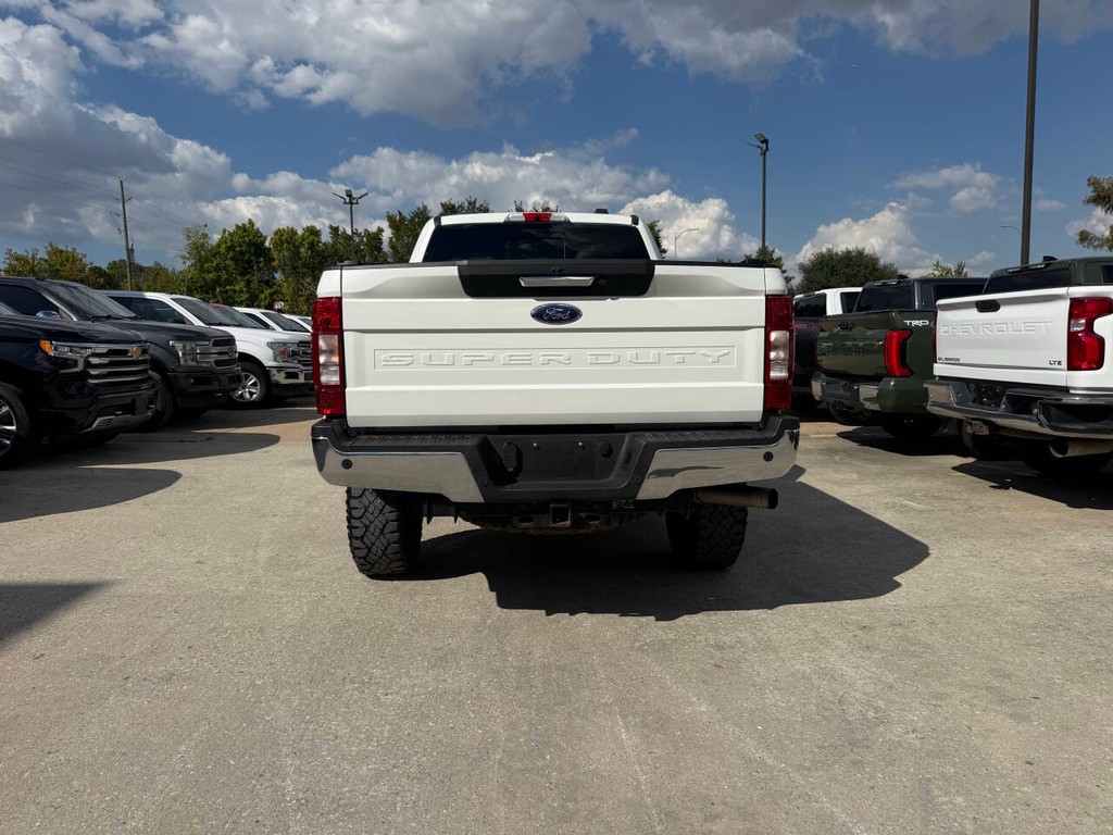 Ford Super Duty F-250 SRW Vehicle Full-screen Gallery Image 42