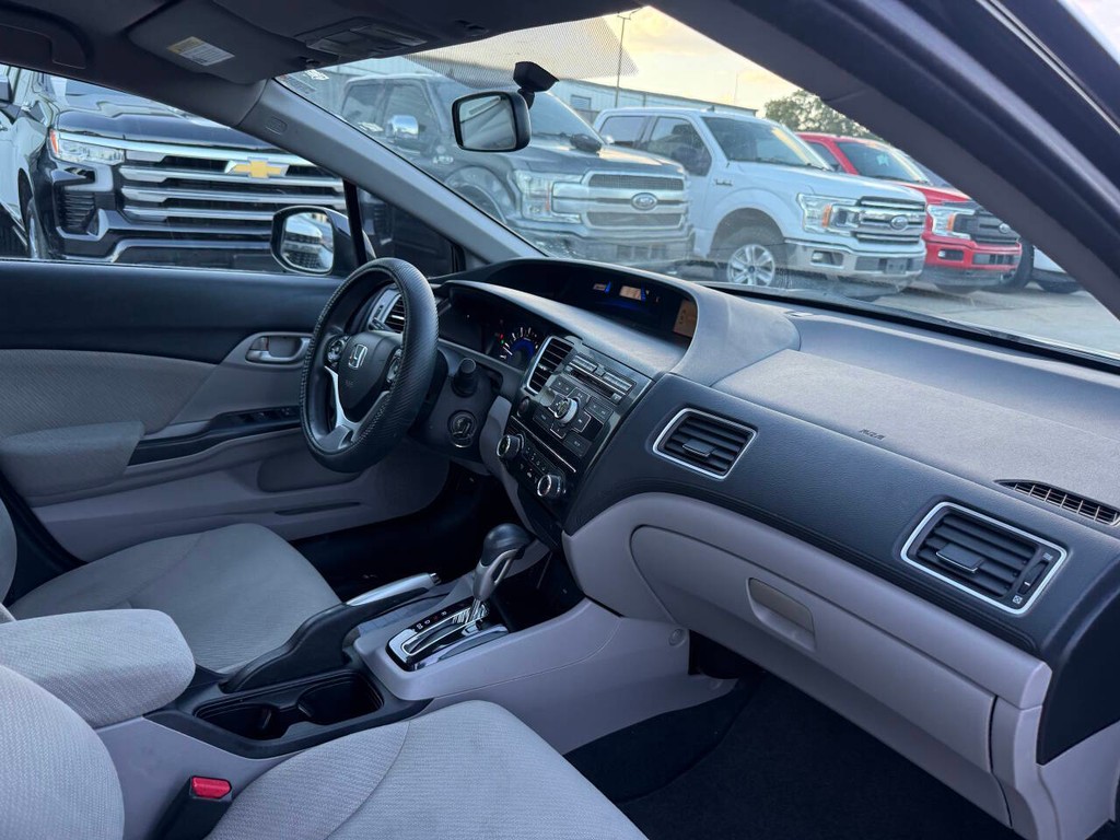 Honda Civic Vehicle Full-screen Gallery Image 09