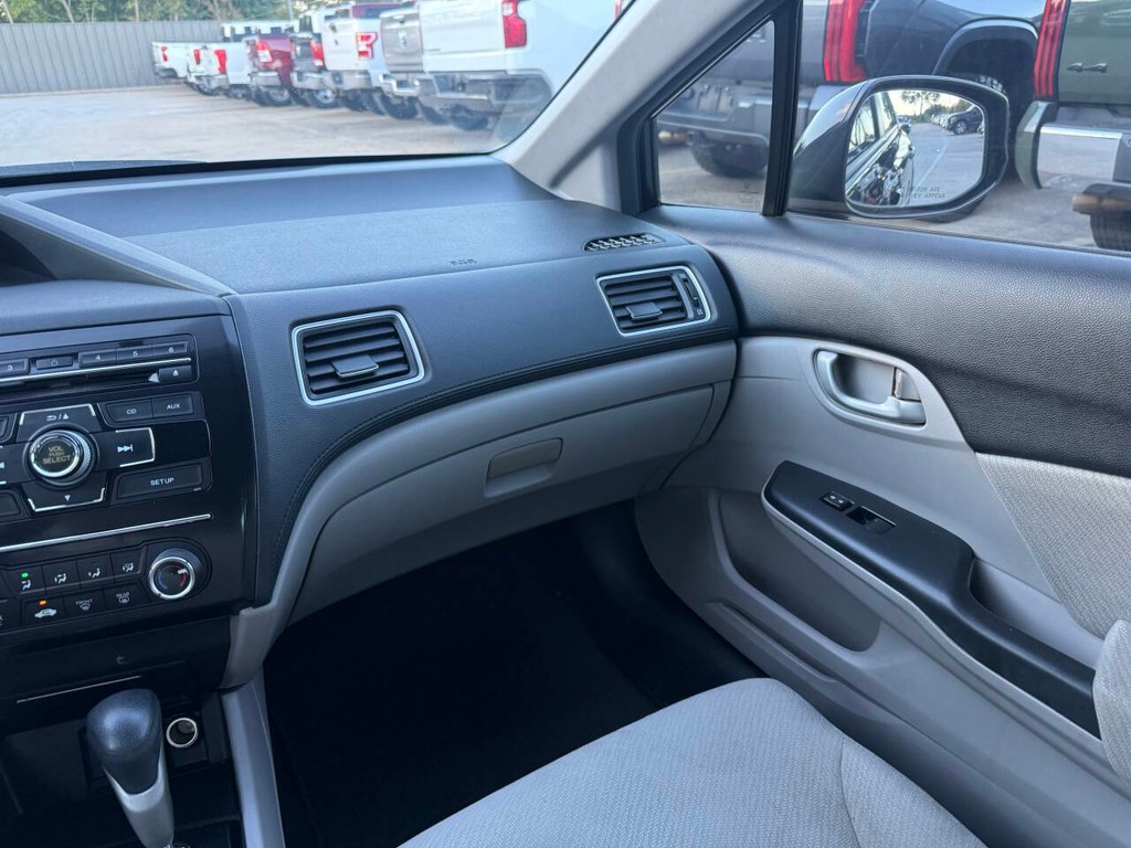 Honda Civic Vehicle Full-screen Gallery Image 21