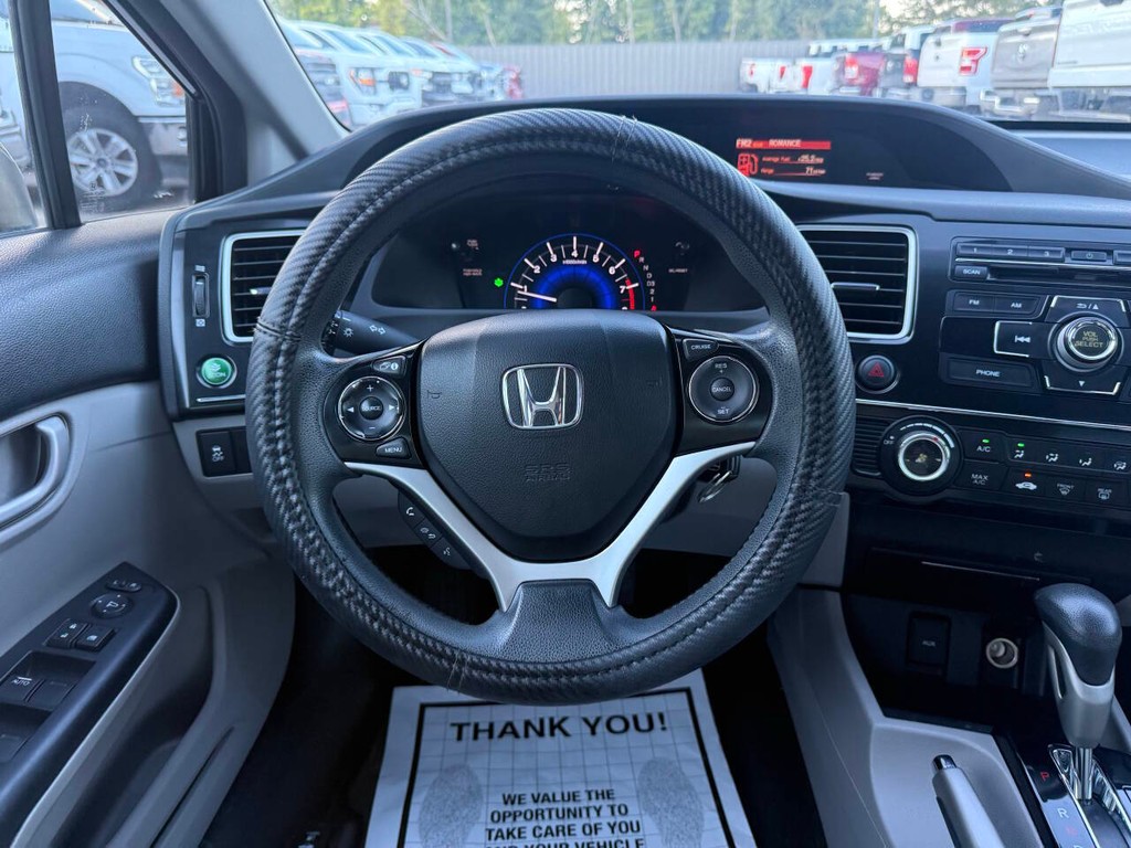 Honda Civic Vehicle Full-screen Gallery Image 23