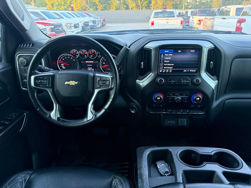Chevrolet Silverado 1500 Vehicle Full-screen Gallery Image 21