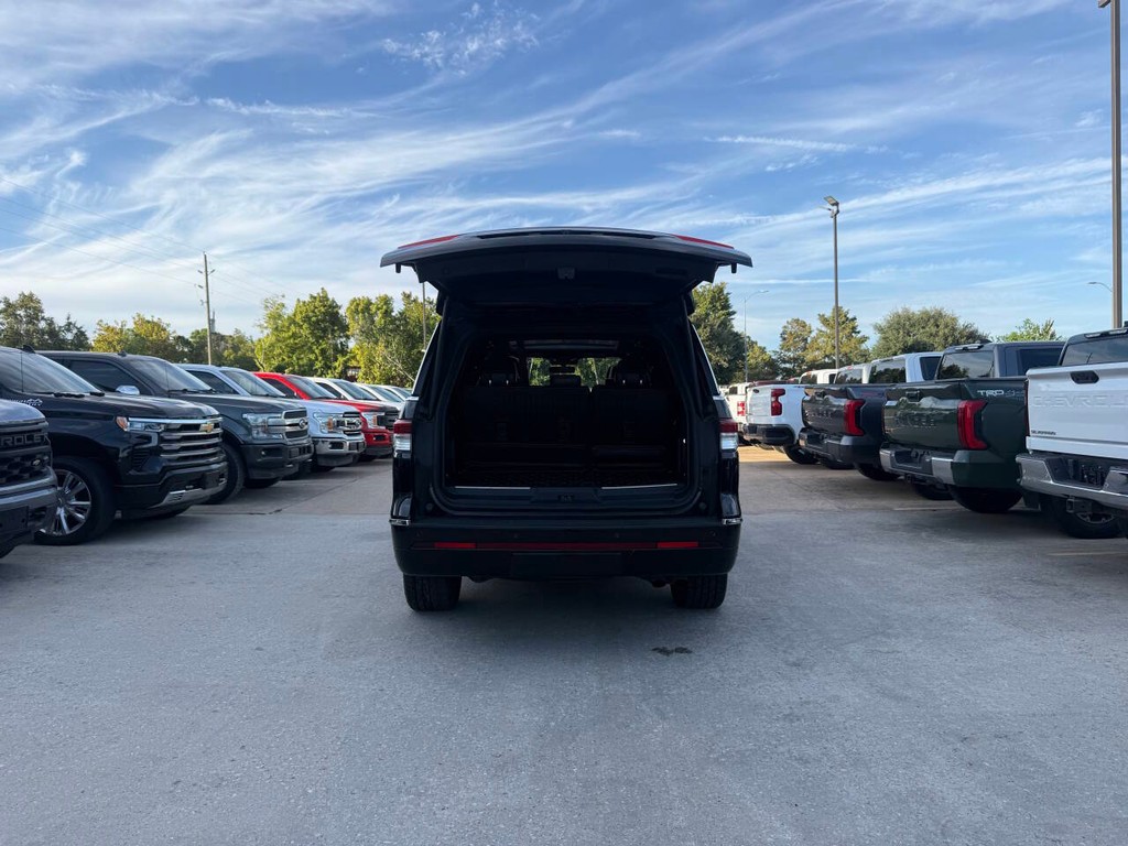 Lincoln Navigator Vehicle Full-screen Gallery Image 42