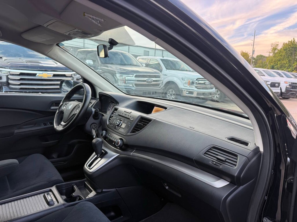 Honda CR-V Vehicle Full-screen Gallery Image 09