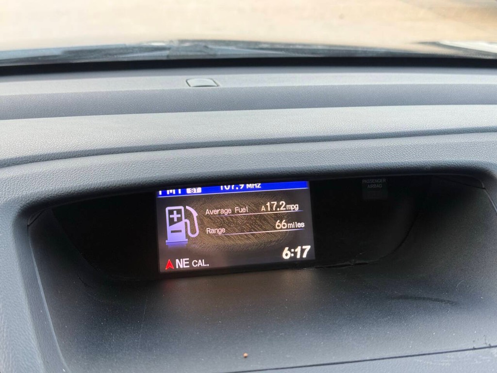 Honda CR-V Vehicle Full-screen Gallery Image 25
