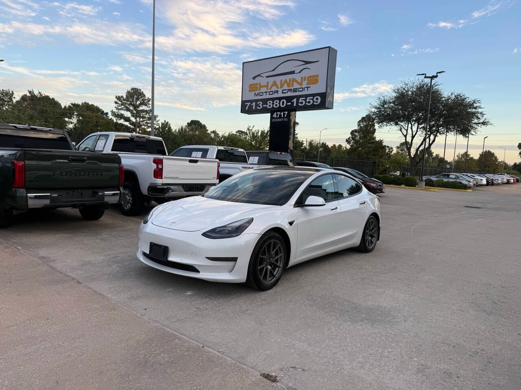 Tesla Model 3 Vehicle Full-screen Gallery Image 41