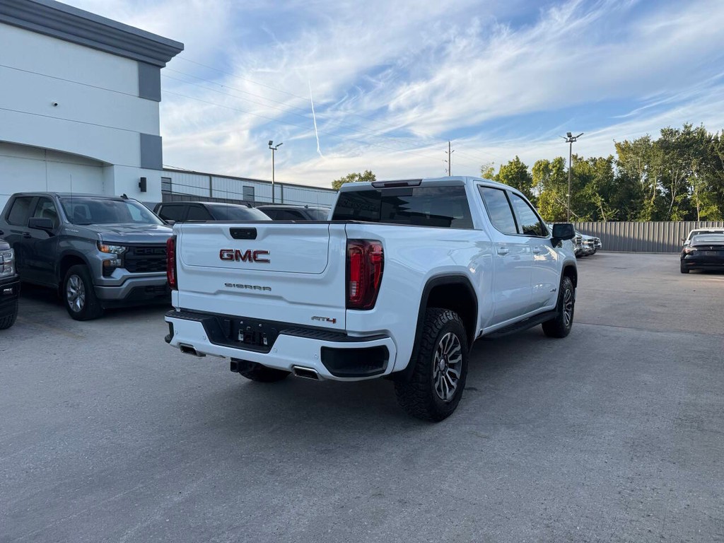 GMC Sierra 1500 Vehicle Full-screen Gallery Image 05
