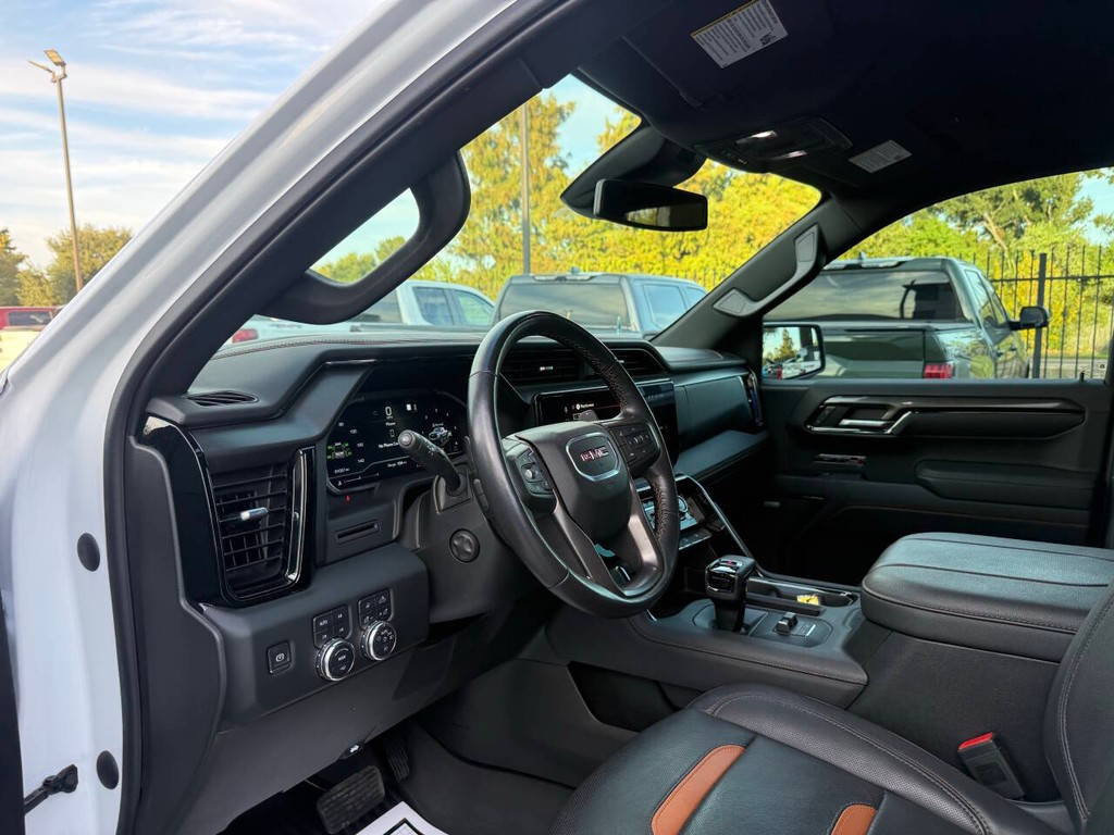 GMC Sierra 1500 Vehicle Full-screen Gallery Image 06