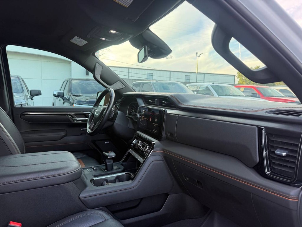 GMC Sierra 1500 Vehicle Full-screen Gallery Image 09
