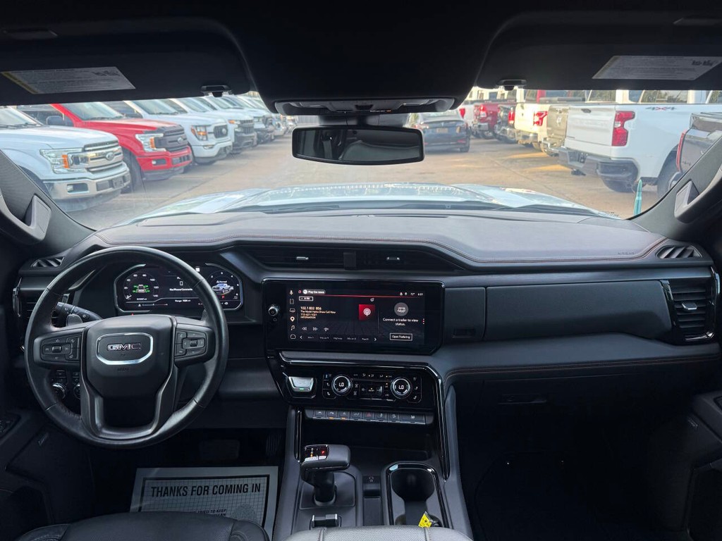 GMC Sierra 1500 Vehicle Full-screen Gallery Image 17