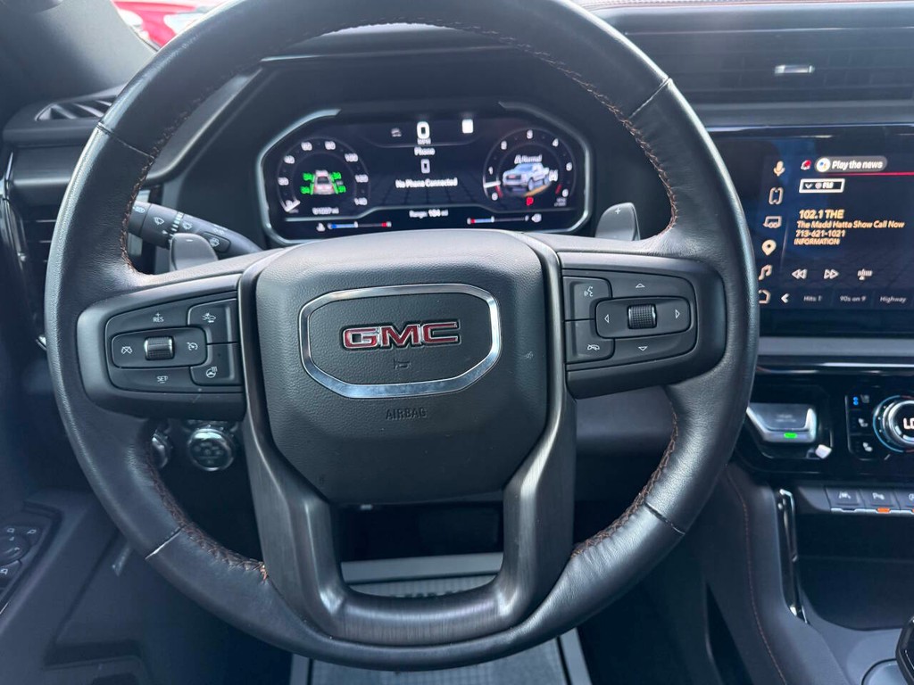 GMC Sierra 1500 Vehicle Full-screen Gallery Image 23