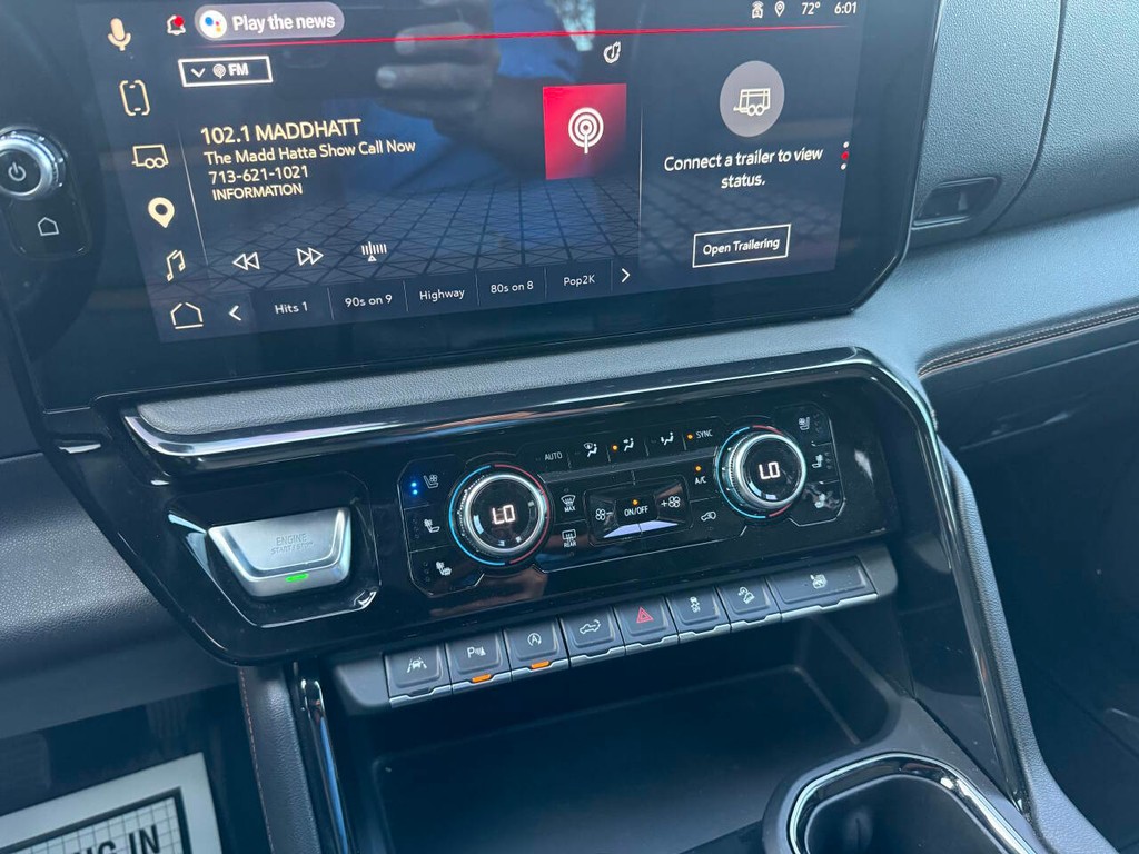GMC Sierra 1500 Vehicle Full-screen Gallery Image 26