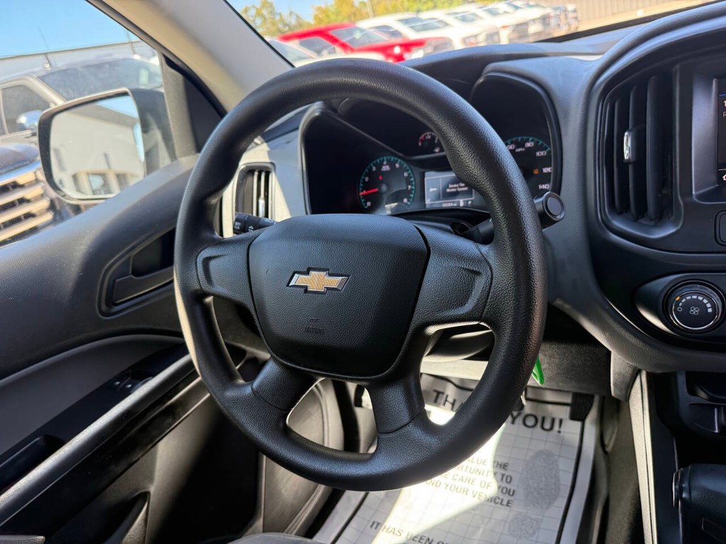 Chevrolet Colorado Vehicle Full-screen Gallery Image 19