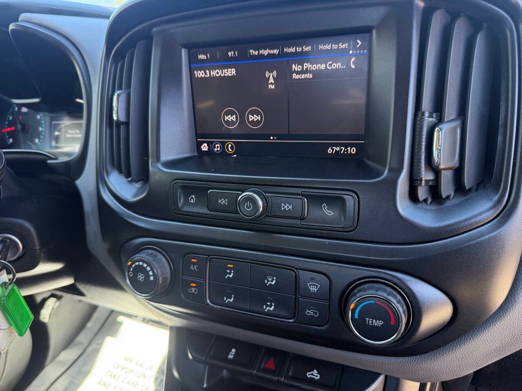 Chevrolet Colorado Vehicle Full-screen Gallery Image 23