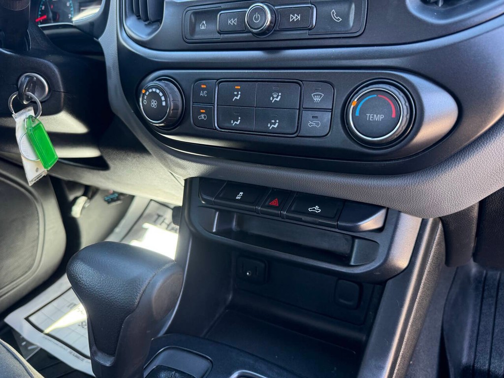 Chevrolet Colorado Vehicle Full-screen Gallery Image 25