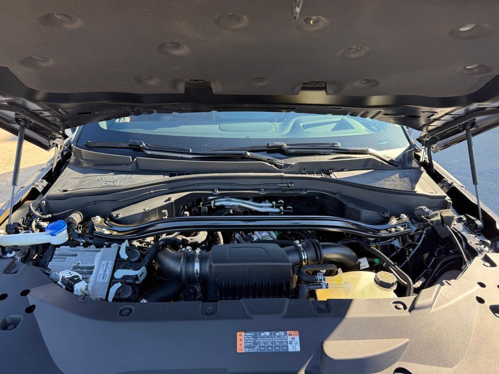 Lincoln Aviator Vehicle Full-screen Gallery Image 41