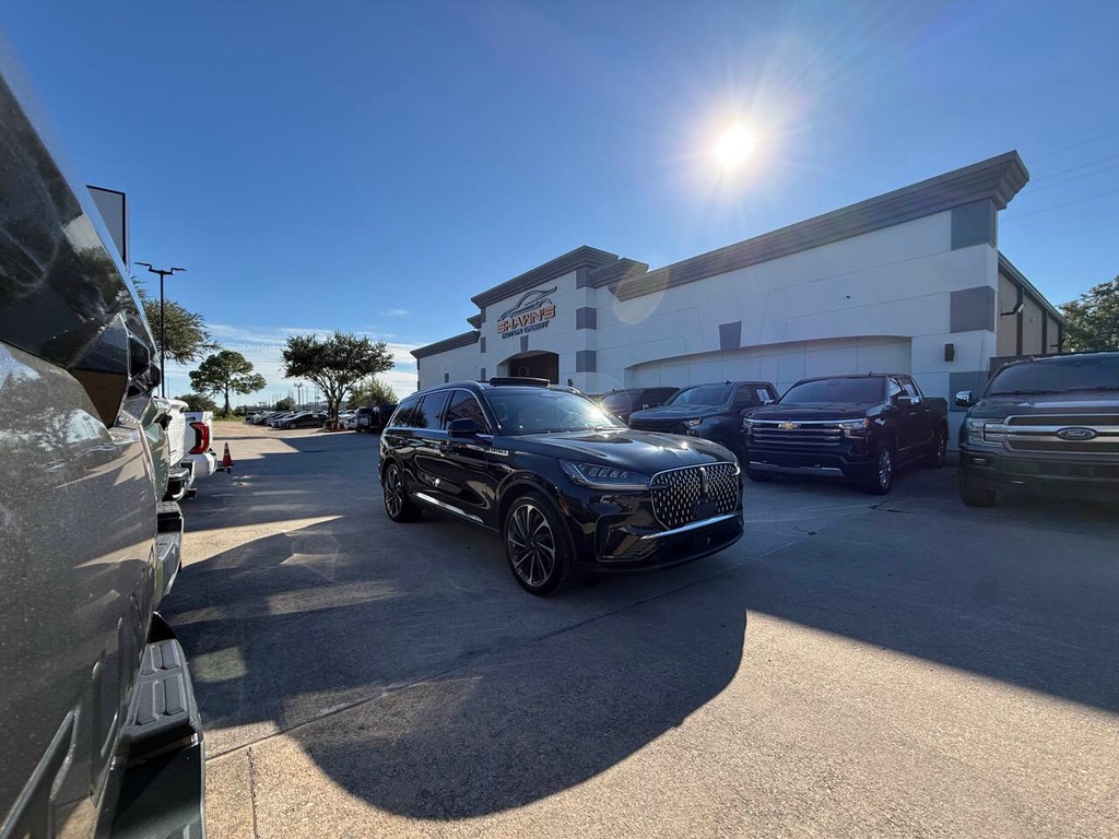 Lincoln Aviator Vehicle Full-screen Gallery Image 50