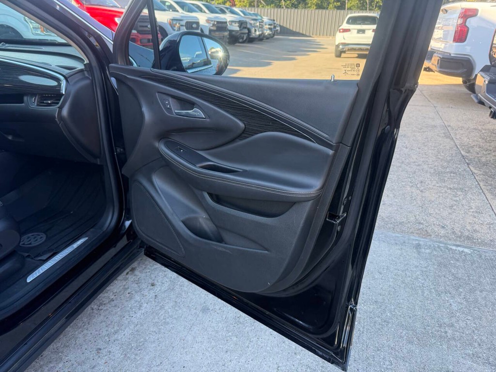 Buick Envision Vehicle Full-screen Gallery Image 11
