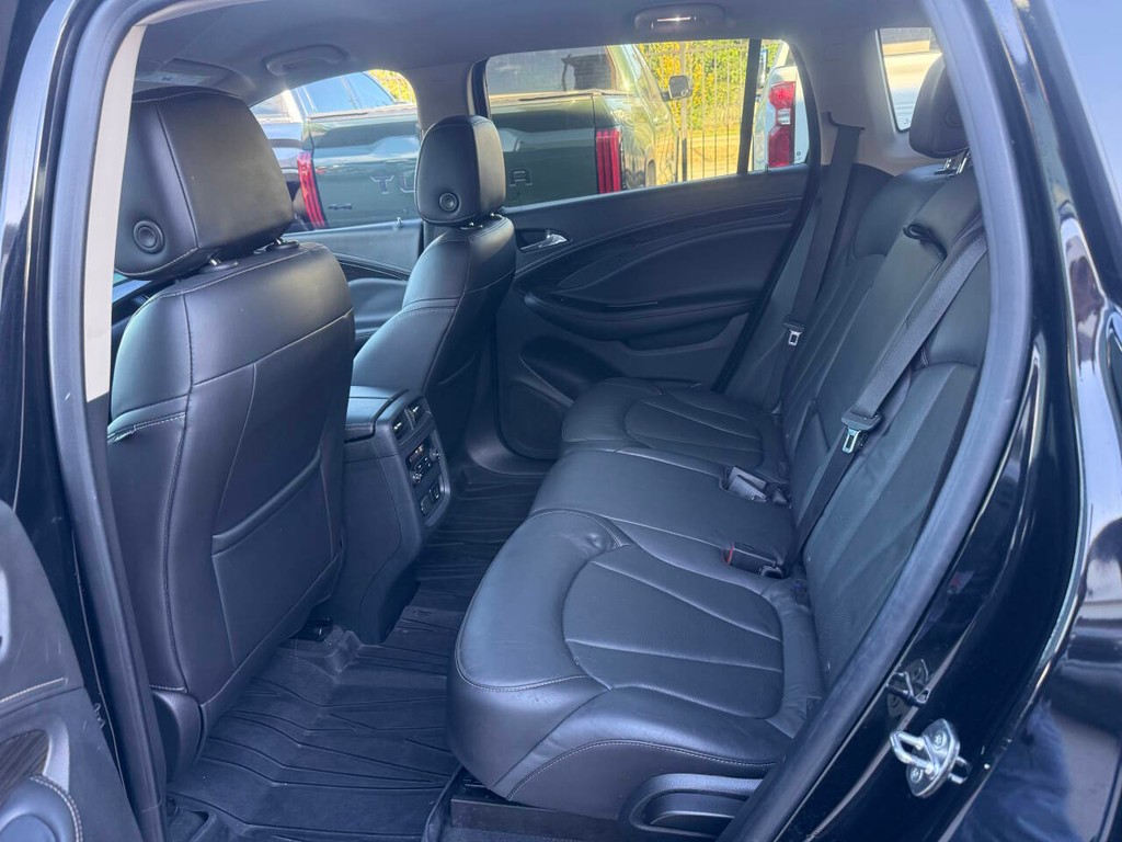 Buick Envision Vehicle Full-screen Gallery Image 13