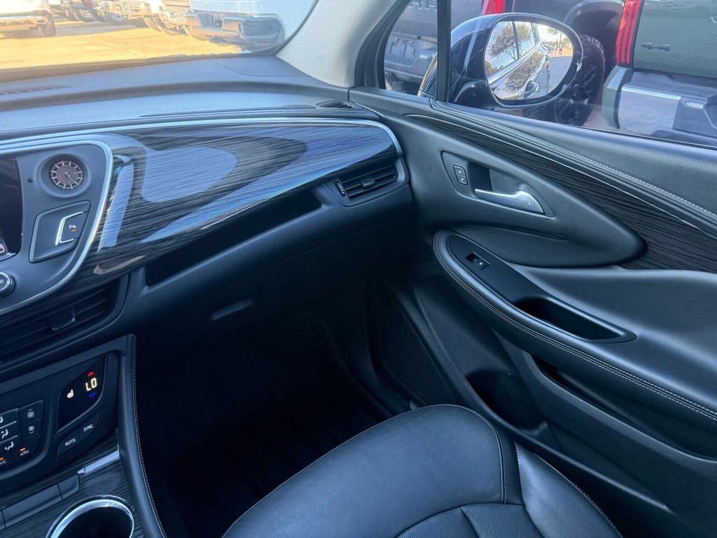 Buick Envision Vehicle Full-screen Gallery Image 20