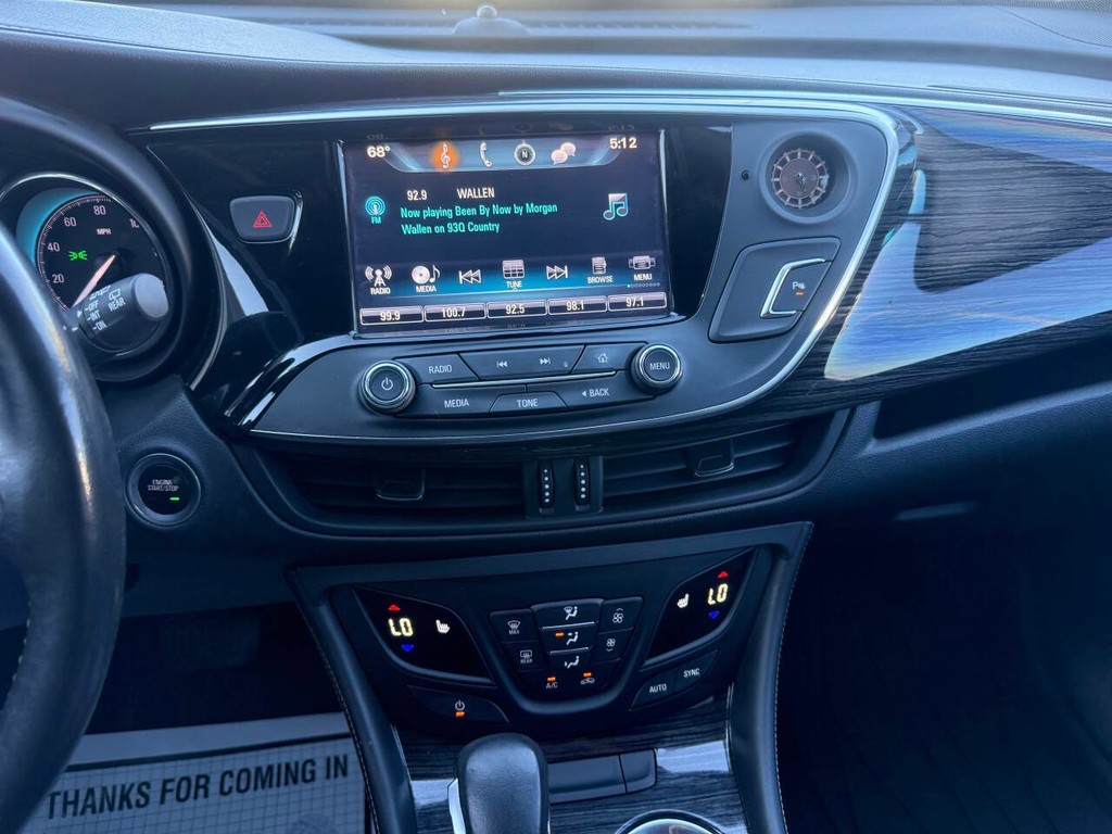 Buick Envision Vehicle Full-screen Gallery Image 24