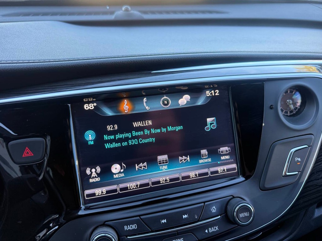 Buick Envision Vehicle Full-screen Gallery Image 25