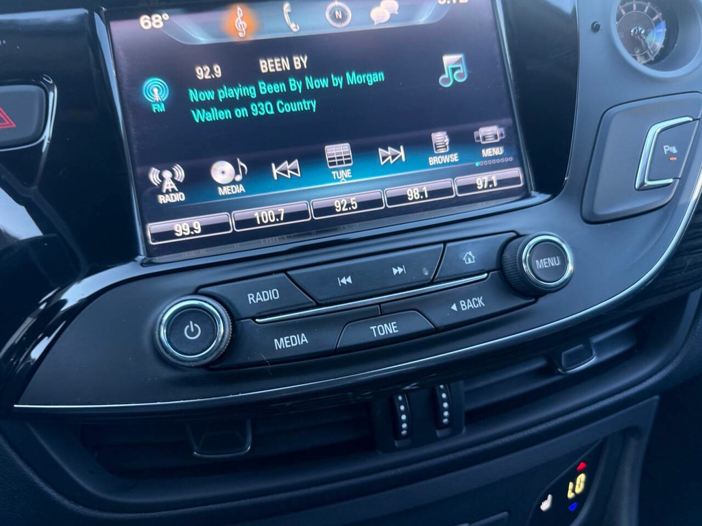Buick Envision Vehicle Full-screen Gallery Image 27