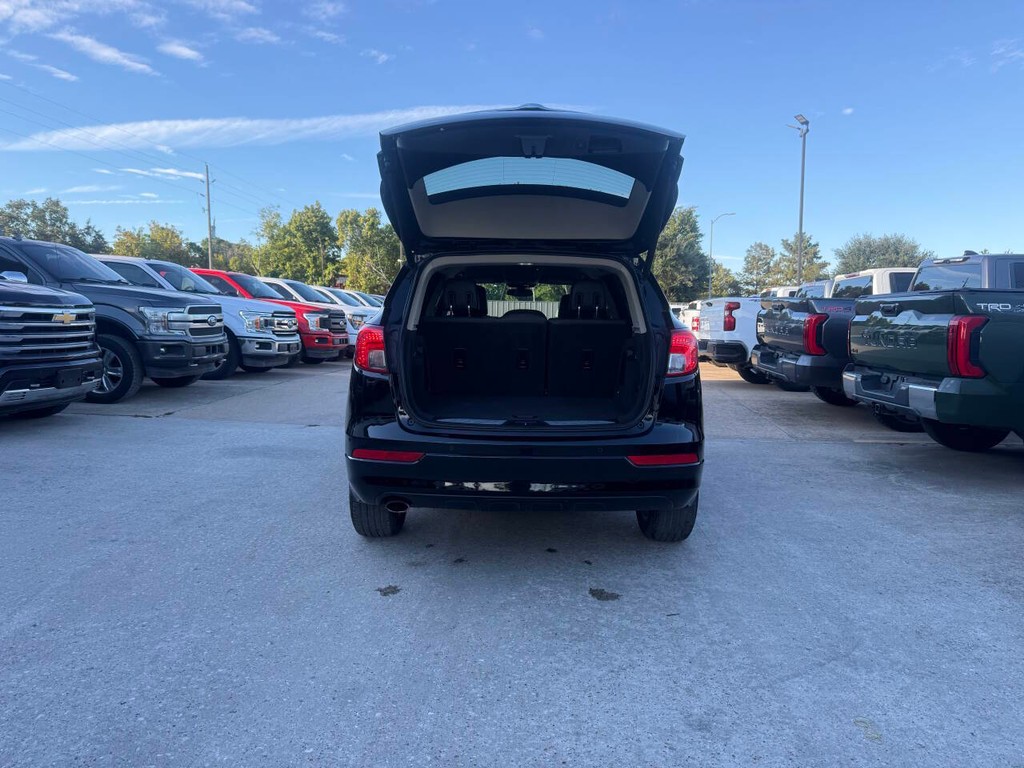 Buick Envision Vehicle Full-screen Gallery Image 35