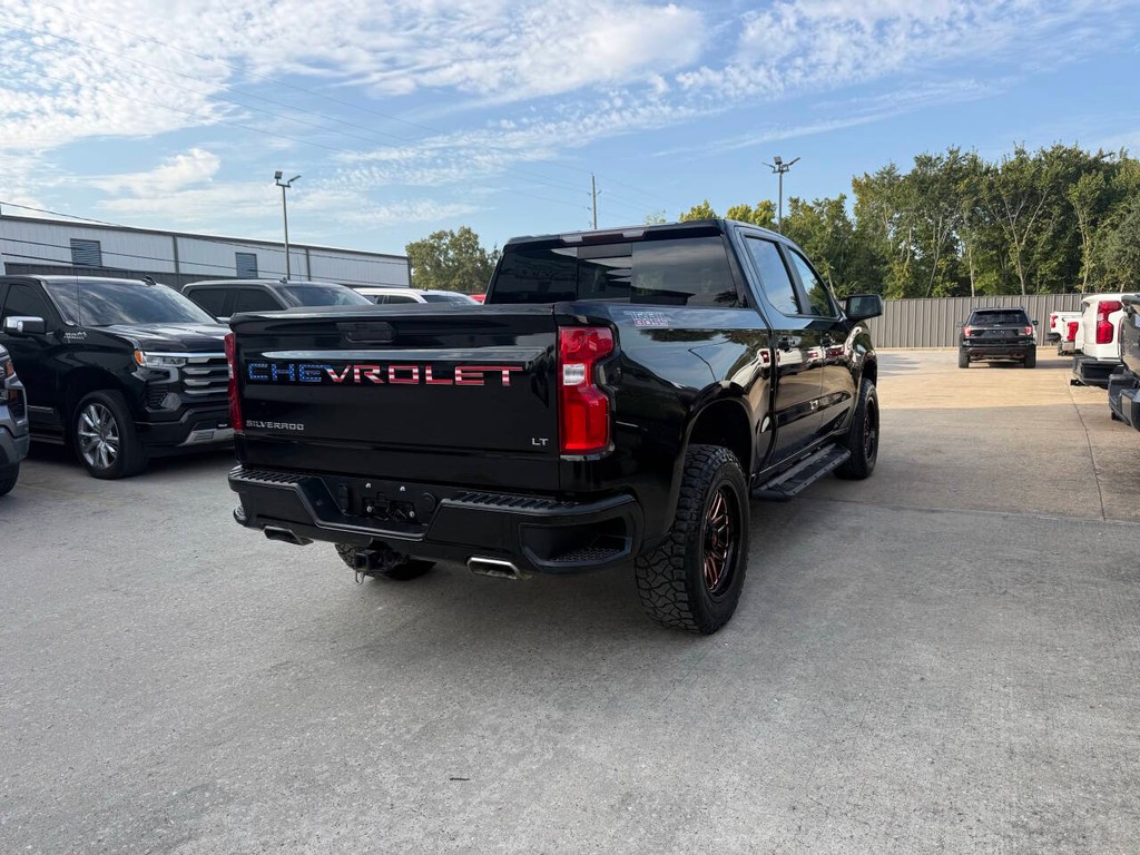 Chevrolet Silverado 1500 Vehicle Full-screen Gallery Image 05