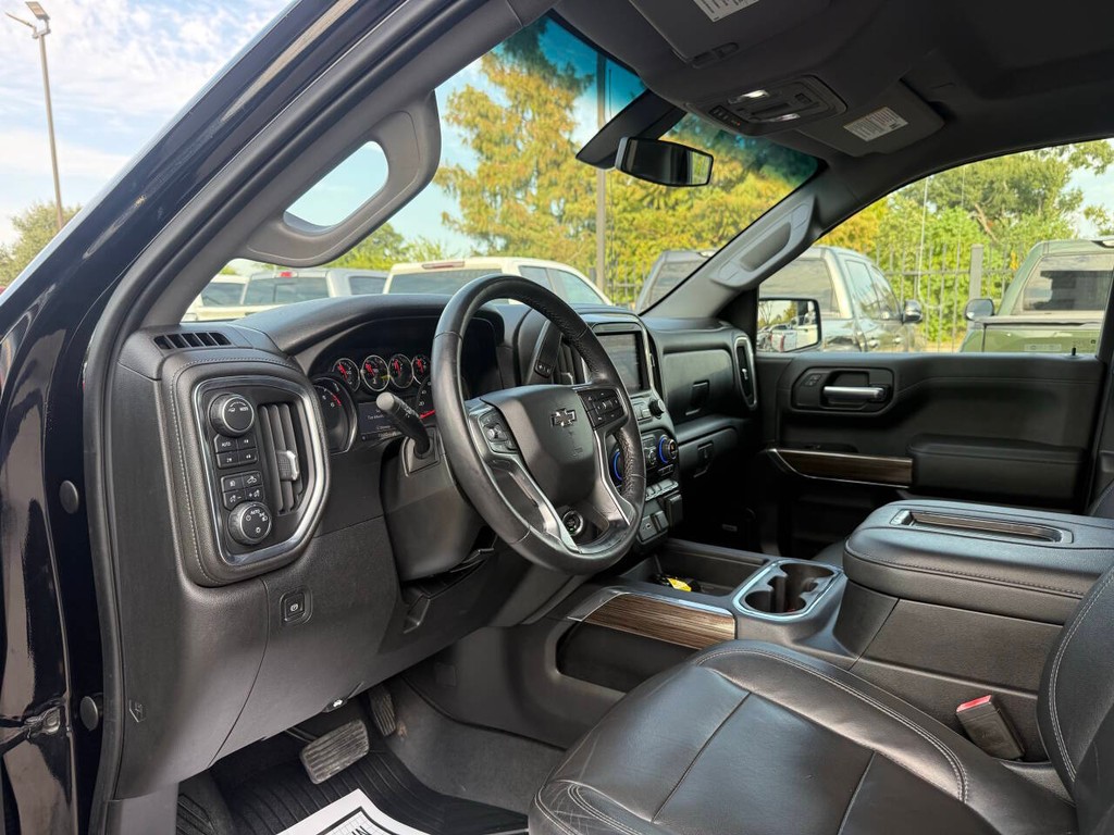 Chevrolet Silverado 1500 Vehicle Full-screen Gallery Image 06