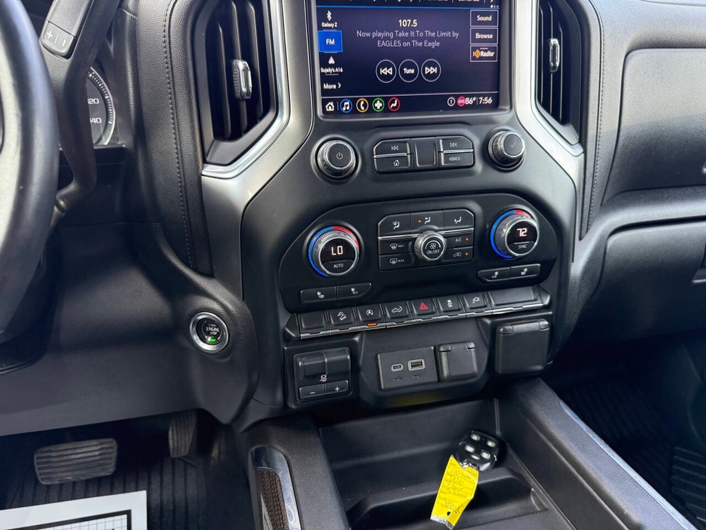 Chevrolet Silverado 1500 Vehicle Full-screen Gallery Image 29
