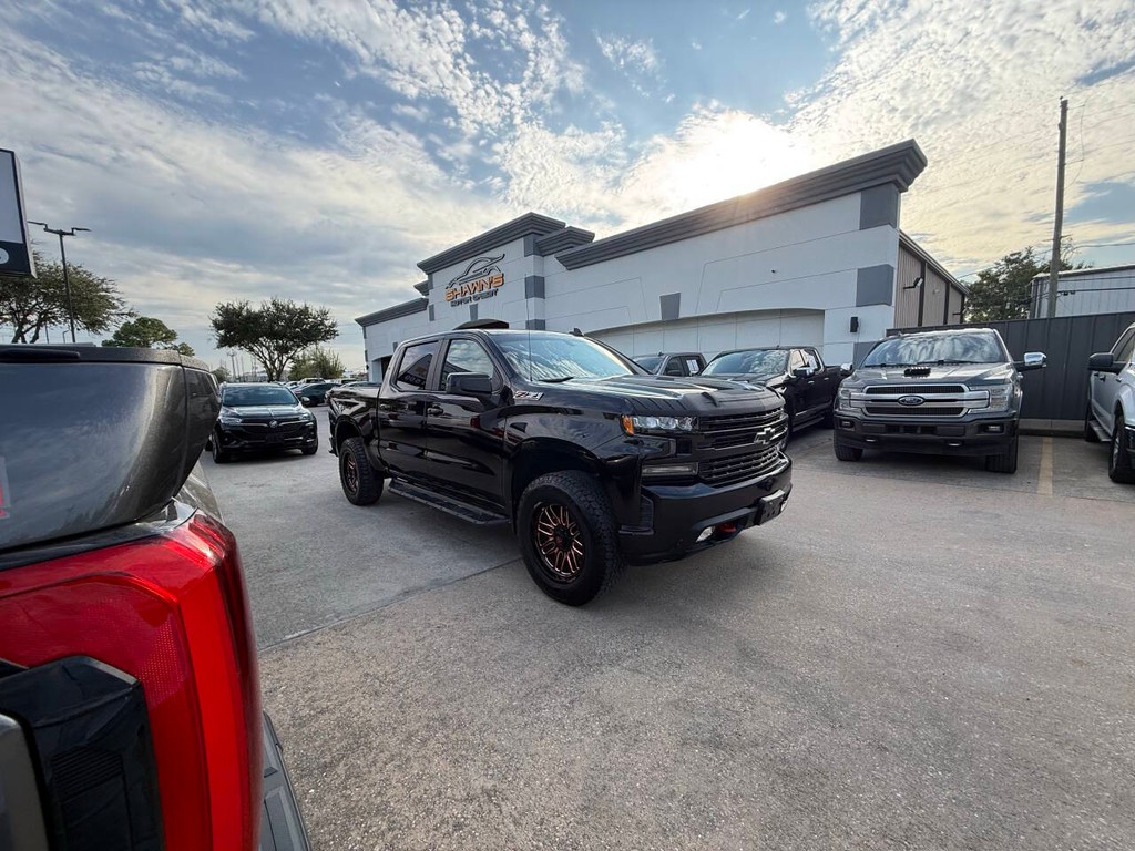 Chevrolet Silverado 1500 Vehicle Full-screen Gallery Image 44