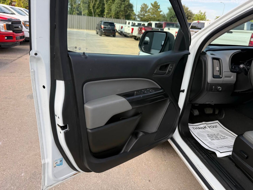 Chevrolet Colorado Vehicle Full-screen Gallery Image 08