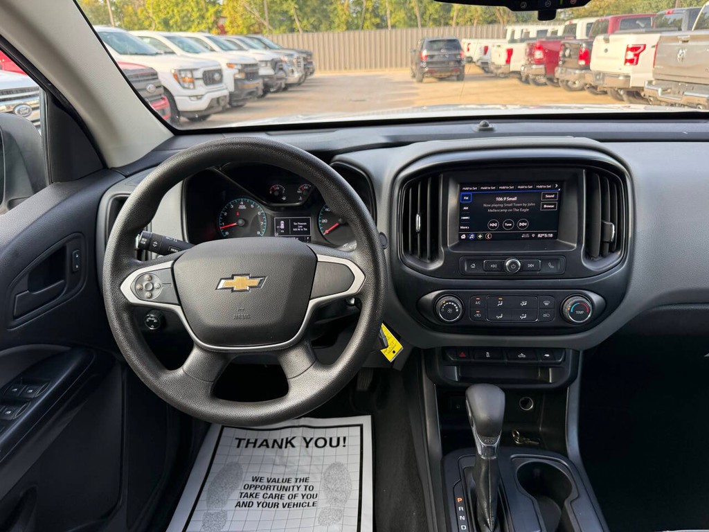 Chevrolet Colorado Vehicle Full-screen Gallery Image 21