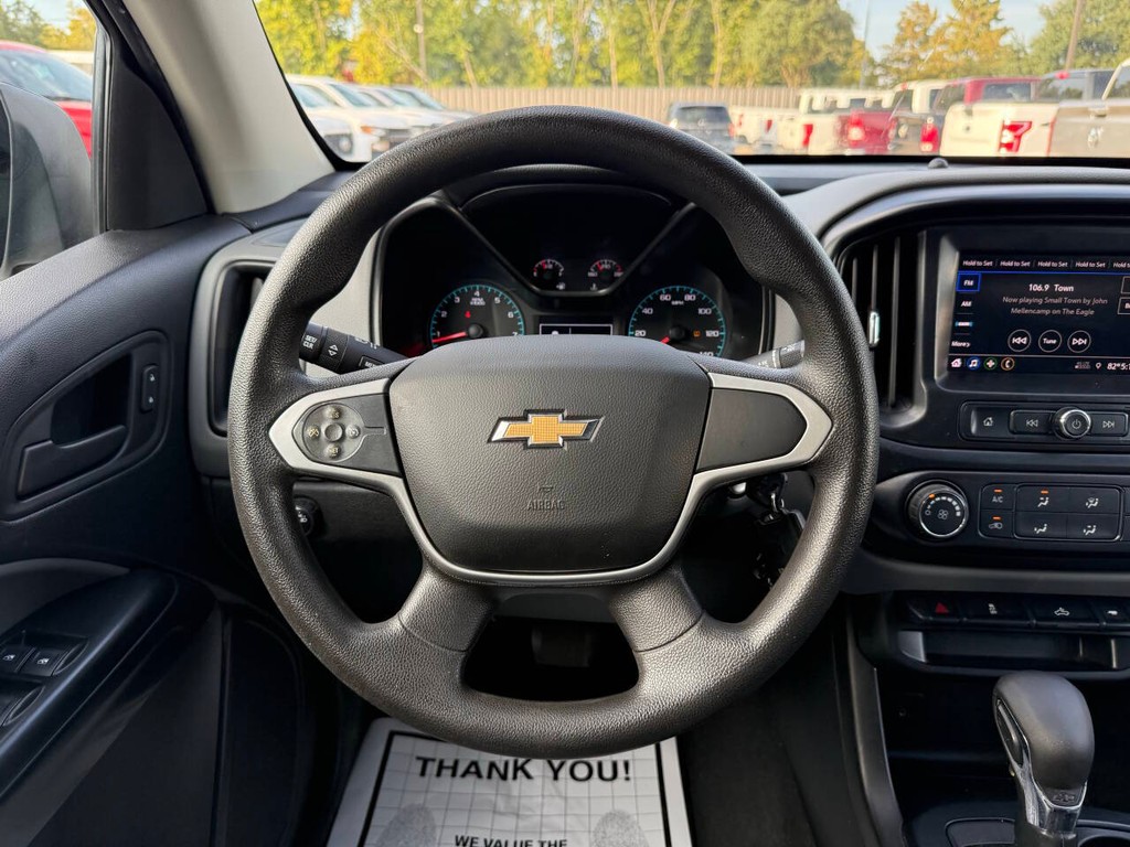 Chevrolet Colorado Vehicle Full-screen Gallery Image 22