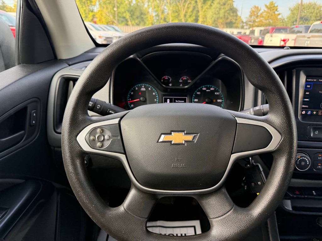 Chevrolet Colorado Vehicle Full-screen Gallery Image 23