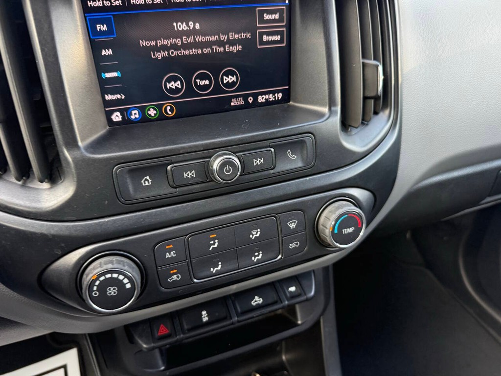 Chevrolet Colorado Vehicle Full-screen Gallery Image 27