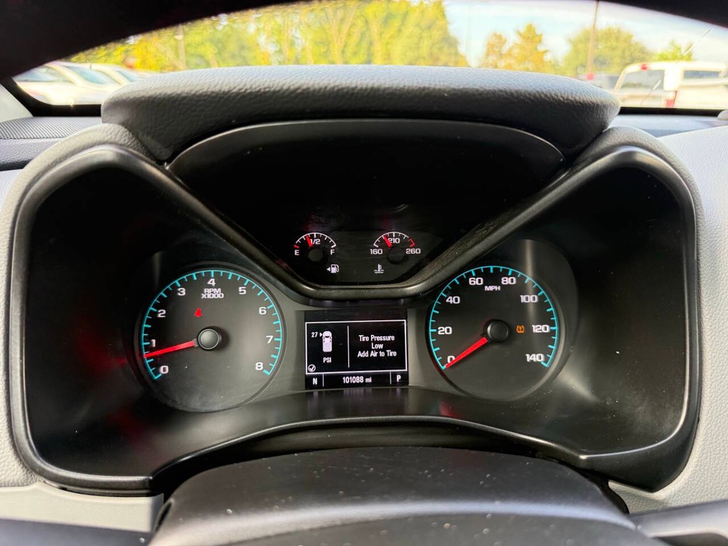 Chevrolet Colorado Vehicle Full-screen Gallery Image 31