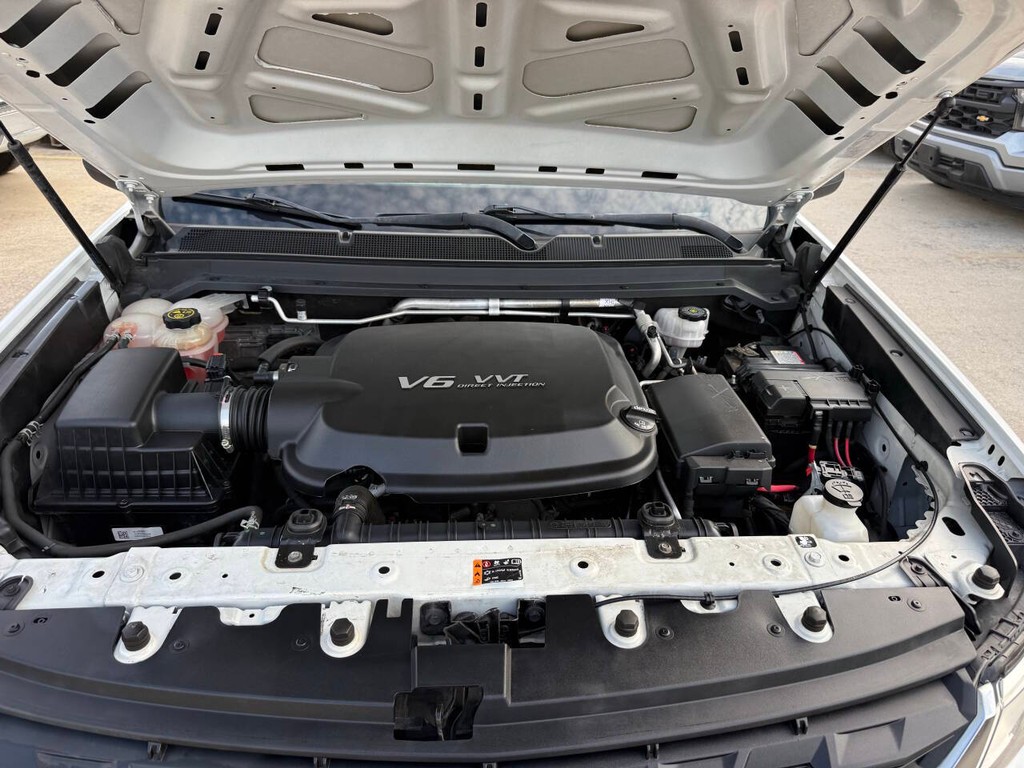 Chevrolet Colorado Vehicle Full-screen Gallery Image 34