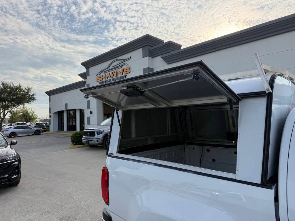 Chevrolet Colorado Vehicle Full-screen Gallery Image 37