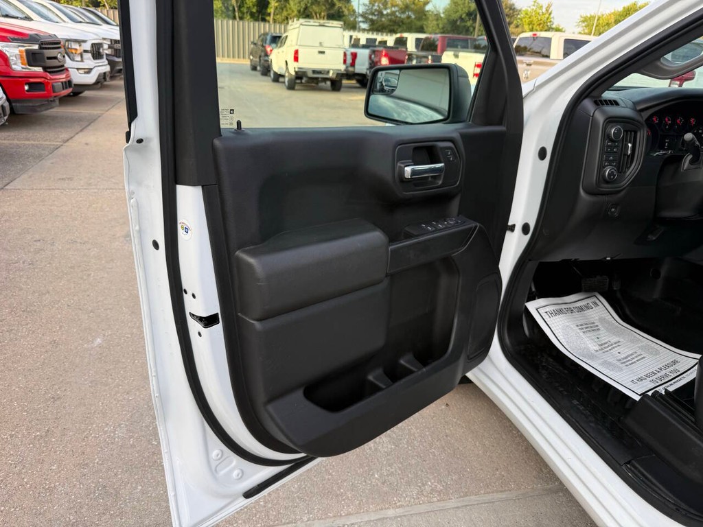 Chevrolet Silverado 1500 Vehicle Full-screen Gallery Image 08