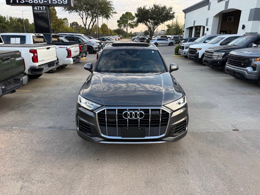Audi Q7 Vehicle Full-screen Gallery Image 44