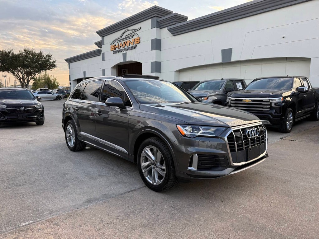 Audi Q7 Vehicle Full-screen Gallery Image 46